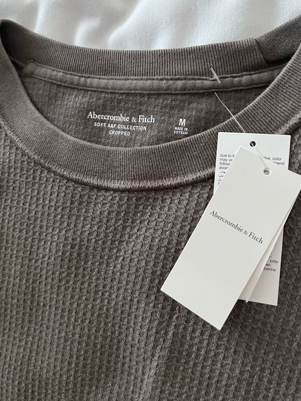 NWT ABERCROMBIE & FITCH men’s soft A&F collection waffle knit long sleeve MEDIUM